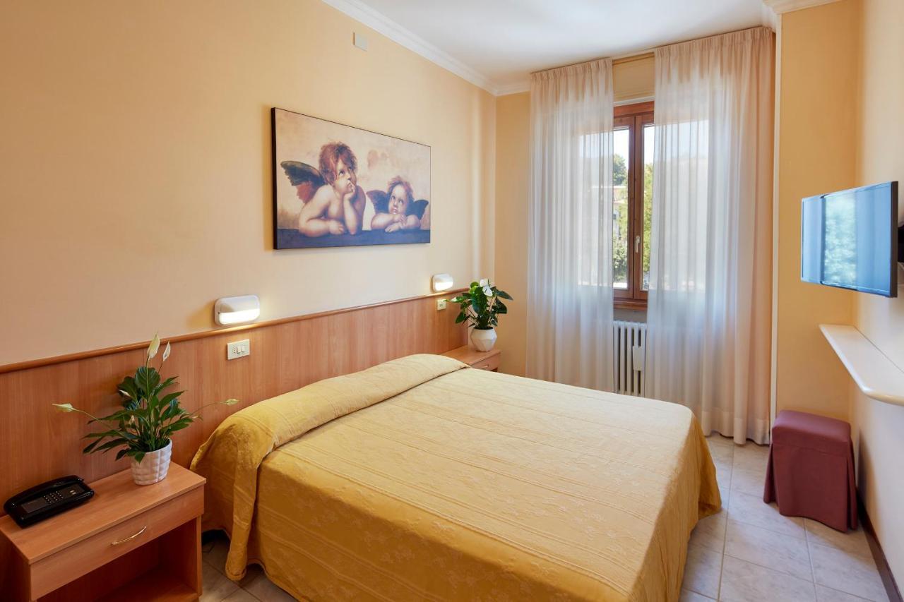 Hotel Plaza Tabiano Terme Exterior foto