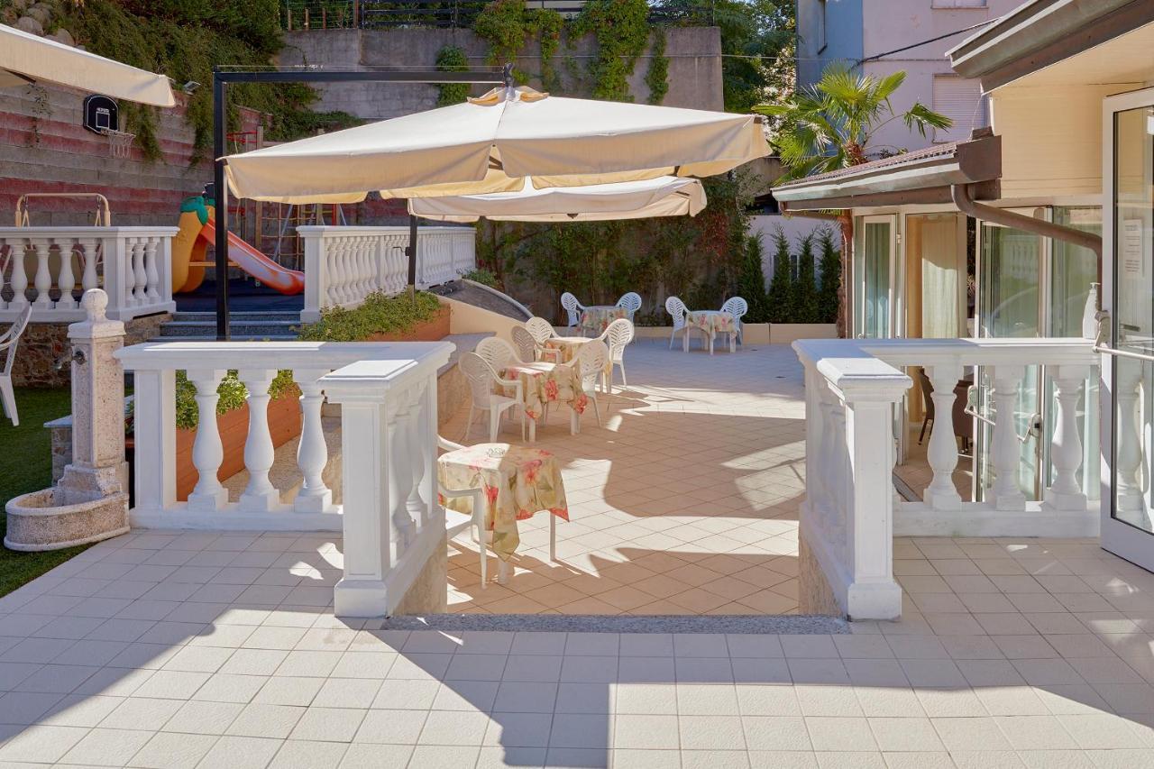 Hotel Plaza Tabiano Terme Exterior foto
