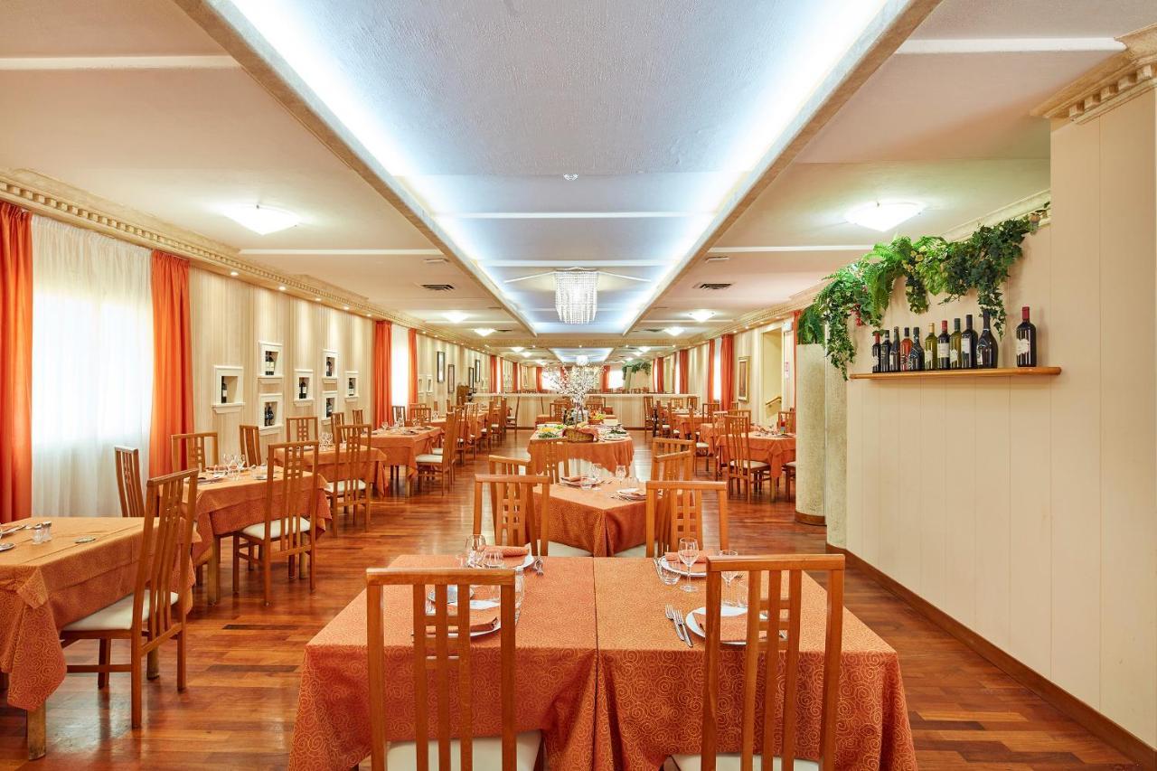 Hotel Plaza Tabiano Terme Exterior foto